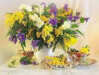 Без бренда «Букет из мимозы и колокольчиков в вазе» в Ярославле в интернет-магазине  Без бренда «Букет из мимозы и колокольчиков в вазе» в Ярославле