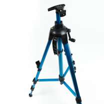 Без бренда «Мольберт металлический тренога складной, усиленный, синий в чехле с уровнем, компасом и ручкой, регулируемый» в Ярославле